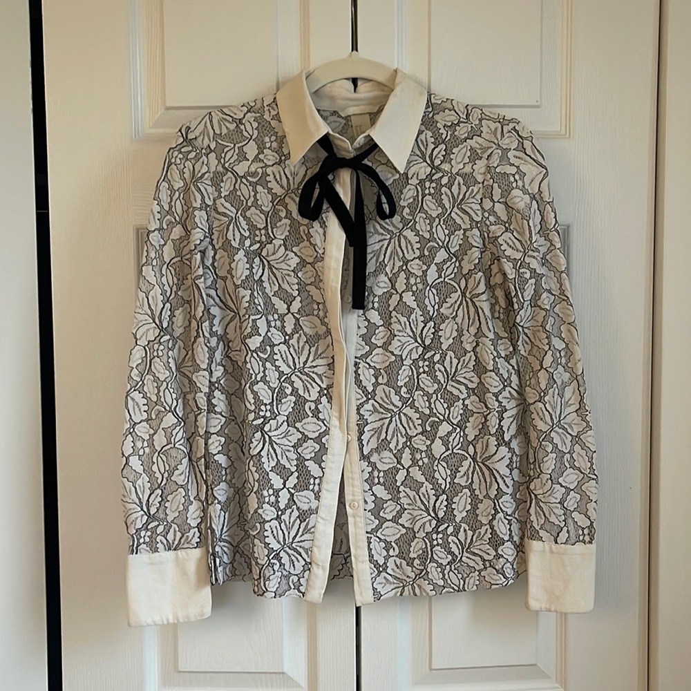 Laced Button down shirt - h&m - size 8